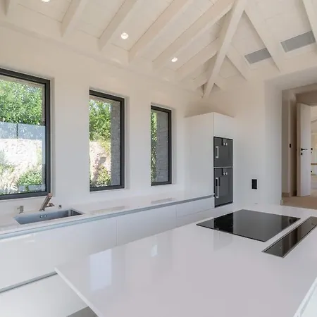 Beautiful In Great Location - Saint-tropez! * Σαιν-Τροπέ